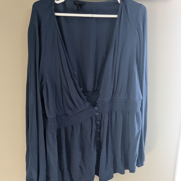 BLUE GAUZE SMOCKED BLOUSE - Picture 7 of 7